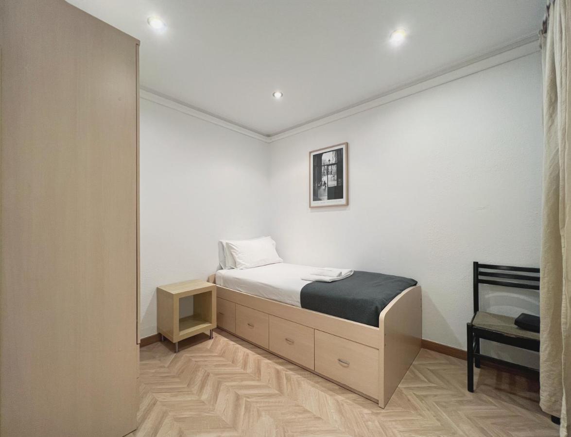 ברצלונה Stay U-Nique Apartments Calabria מראה חיצוני תמונה