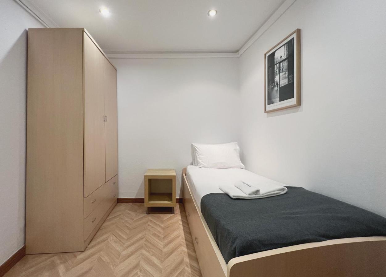 ברצלונה Stay U-Nique Apartments Calabria מראה חיצוני תמונה